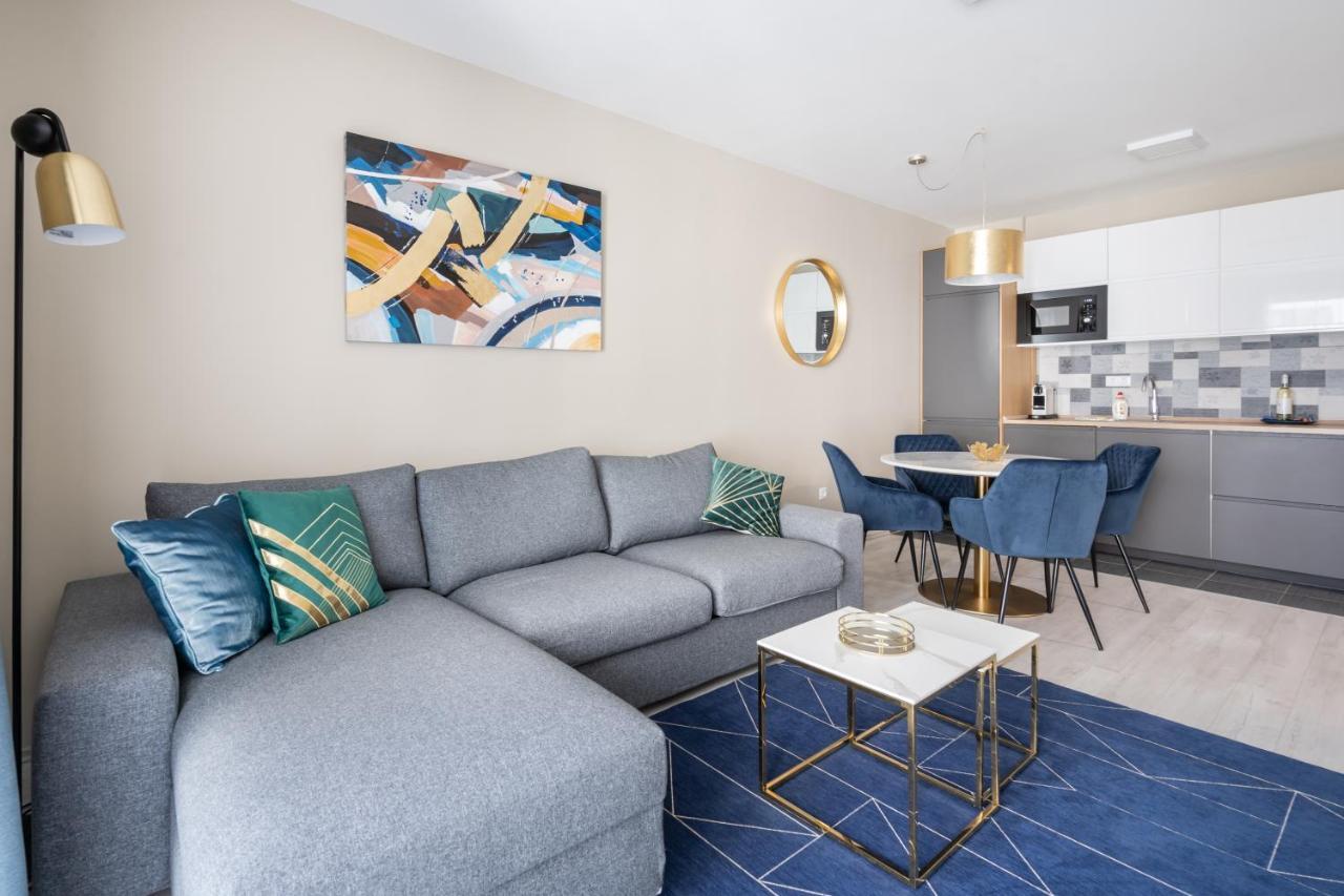 Navy Angel Apartment With Balcony Budapest Bagian luar foto